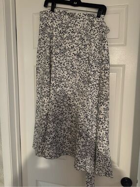 Ann Taylor White Midi Skirt with Black Floral Print